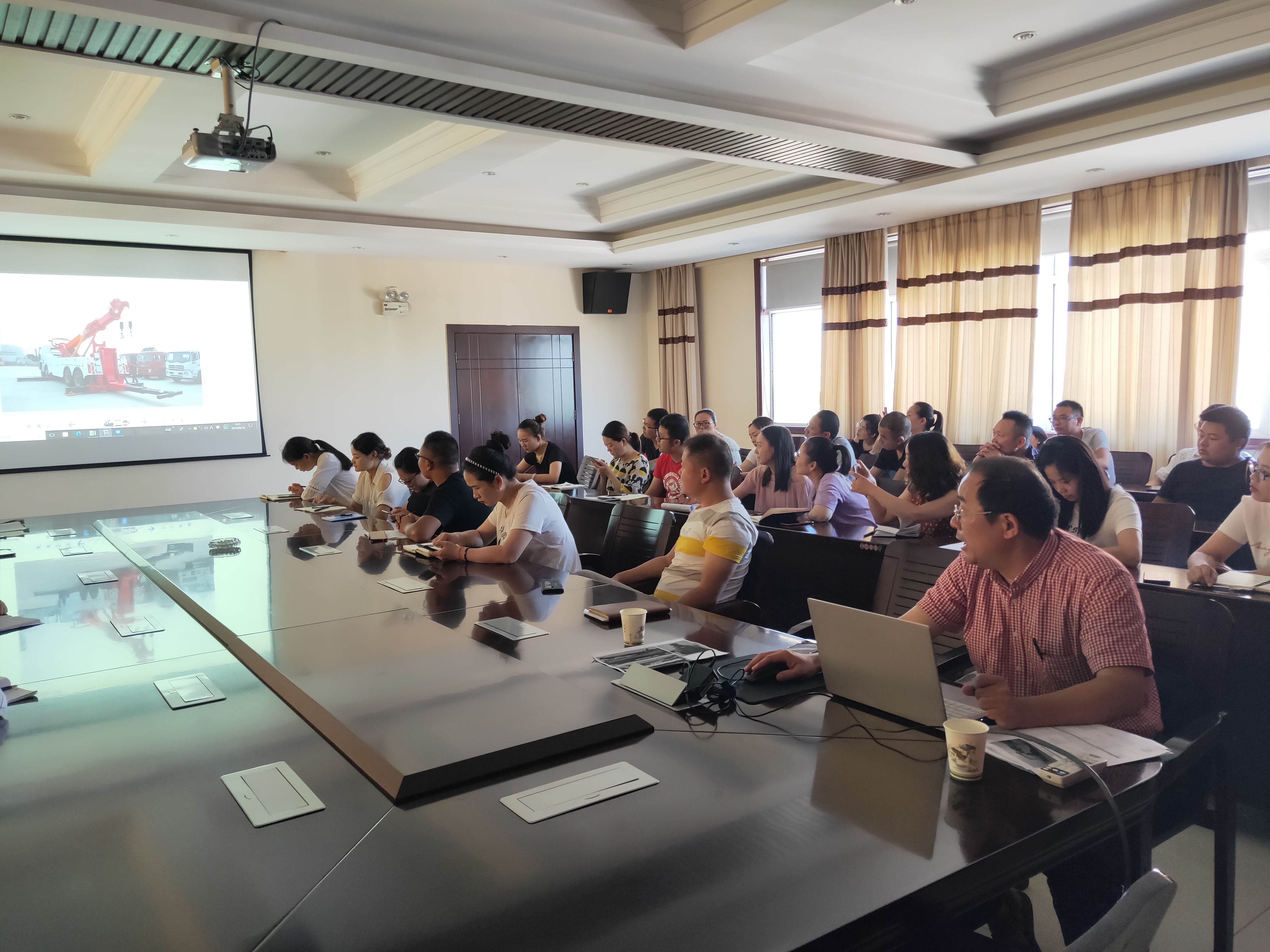 解析新產(chǎn)品知識(shí)，了解優(yōu)勢(shì)性能