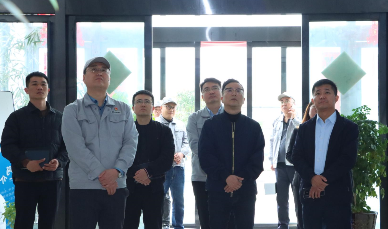  楚勝汽車集團(tuán)董事長董鳴勇帶隊(duì)赴福田汽車長沙超級卡車工